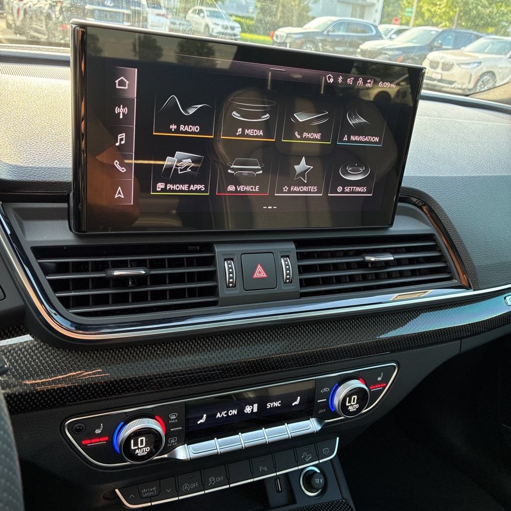 Used 2022 Audi SQ5 Premium Plus w/ Premium Plus Package AWD/4WD image 19