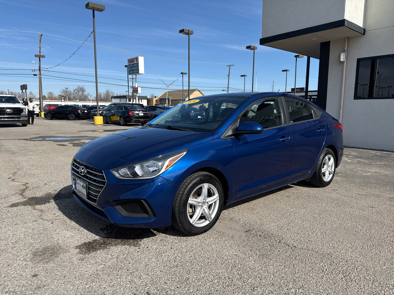 Used 2020 Hyundai Accent SE image 2