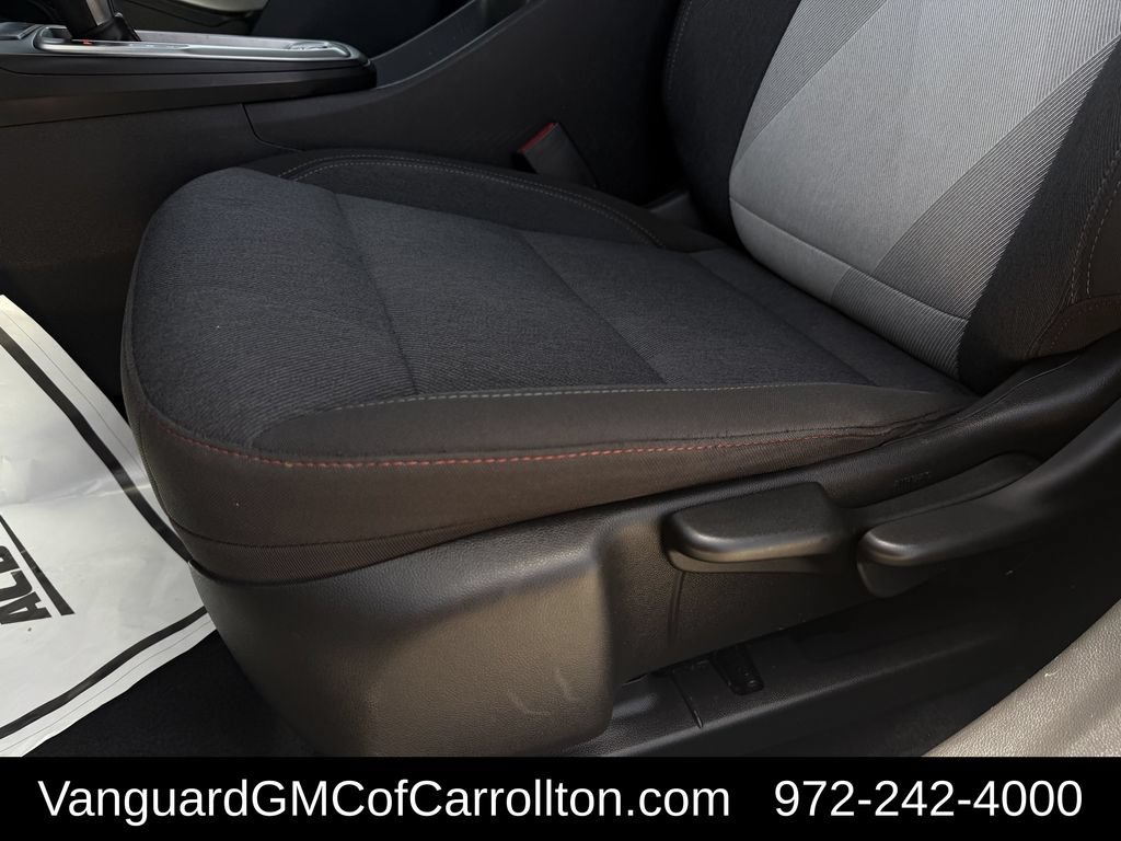 Used 2024 Chevrolet Trax RS FWD image 26