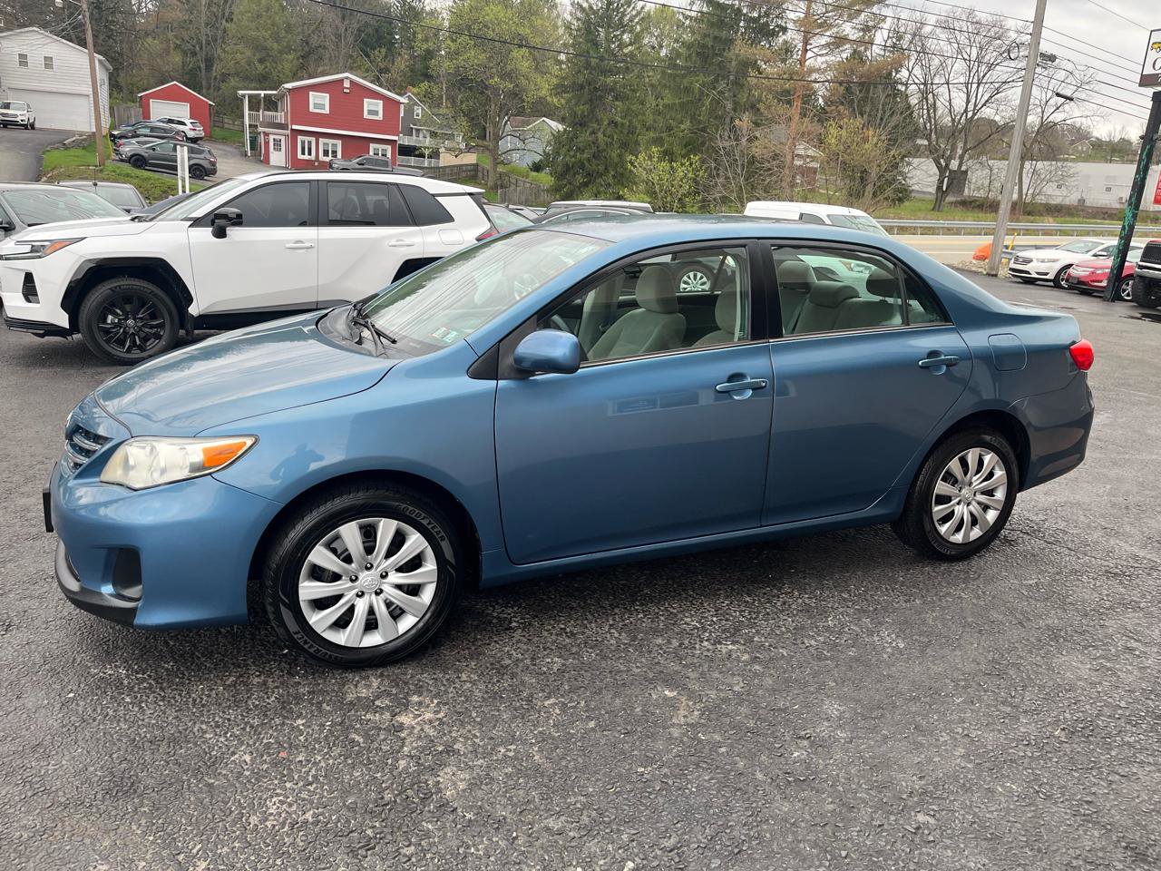 Used 2013 Toyota Corolla LE FWD image 9