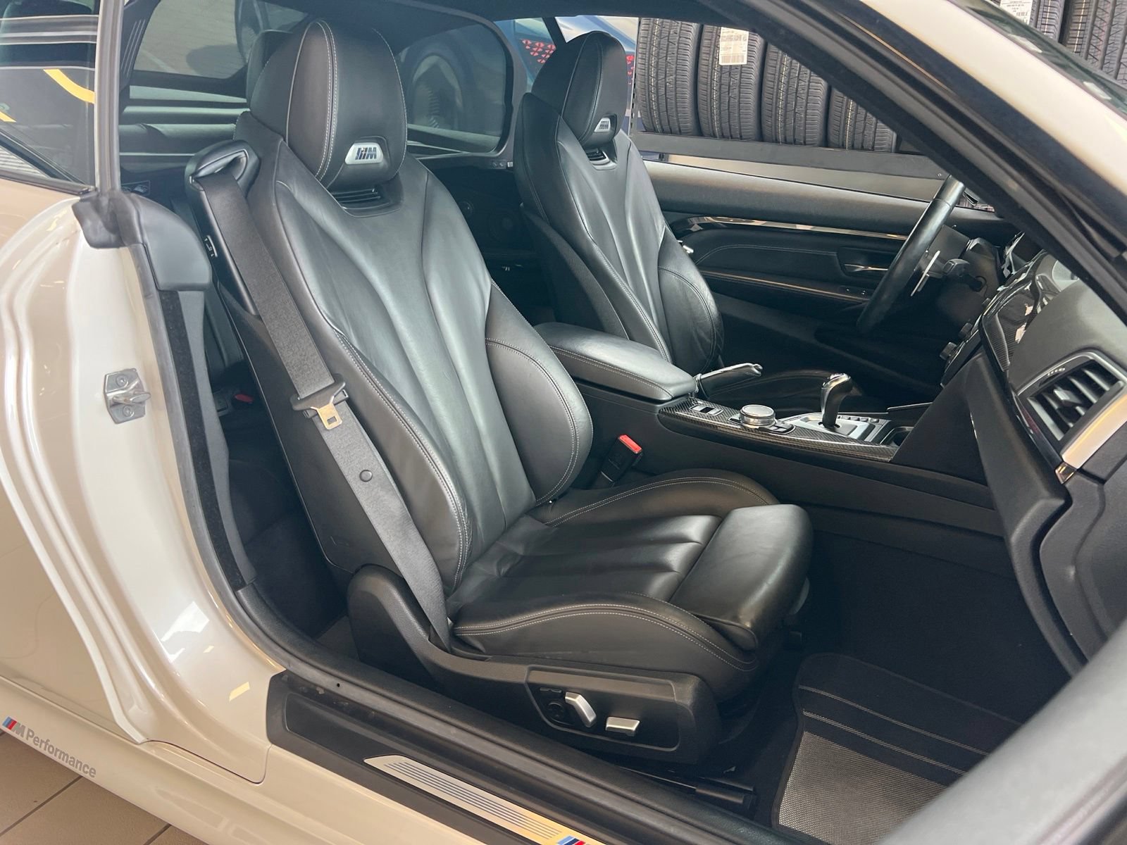 Used 2016 BMW M4 Convertible RWD image 38