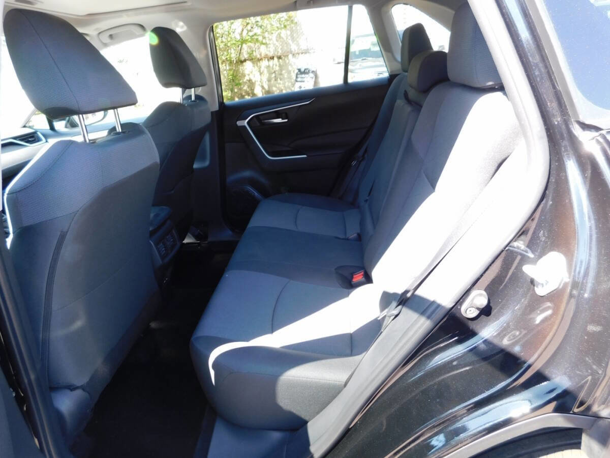 Used 2024 Toyota RAV4 XLE image 7