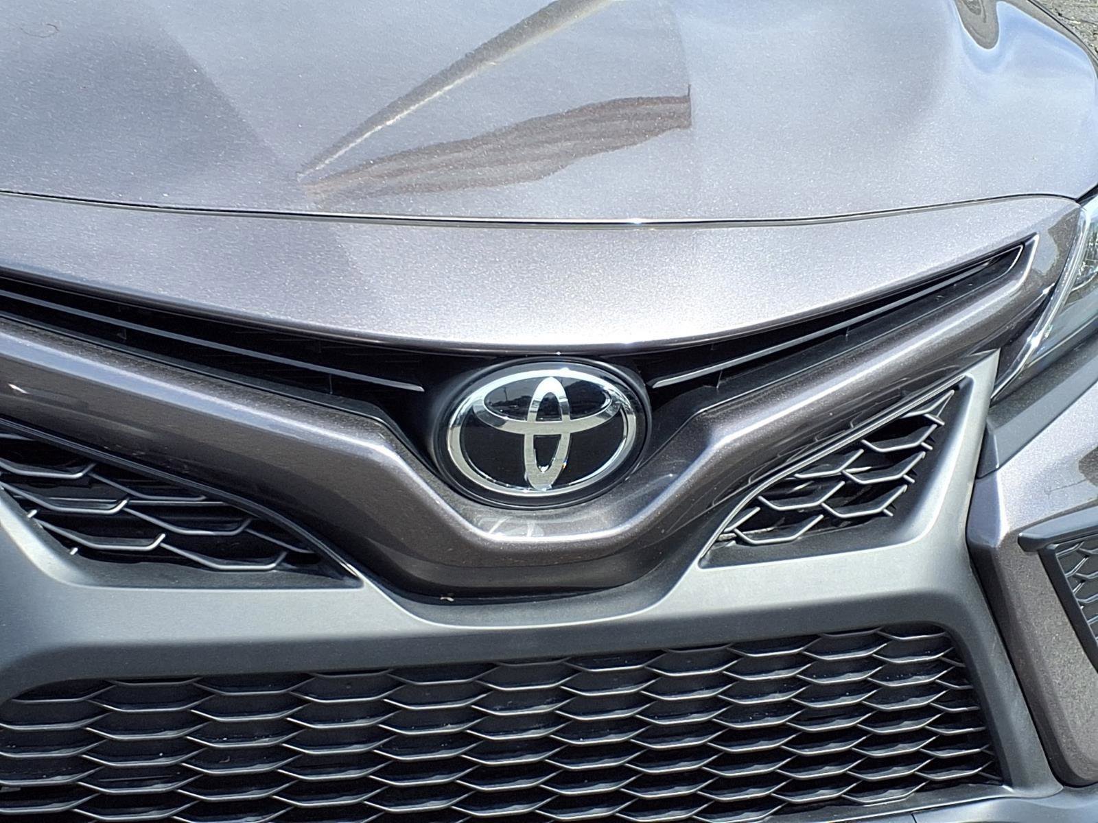 Used 2024 Toyota Camry SE FWD image 12