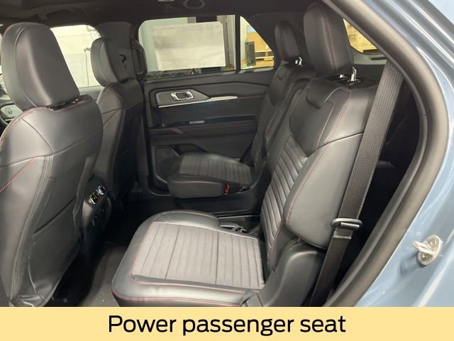 New 2026 Ford Explorer ST-Line w/ ST-Line Street Pack image 32