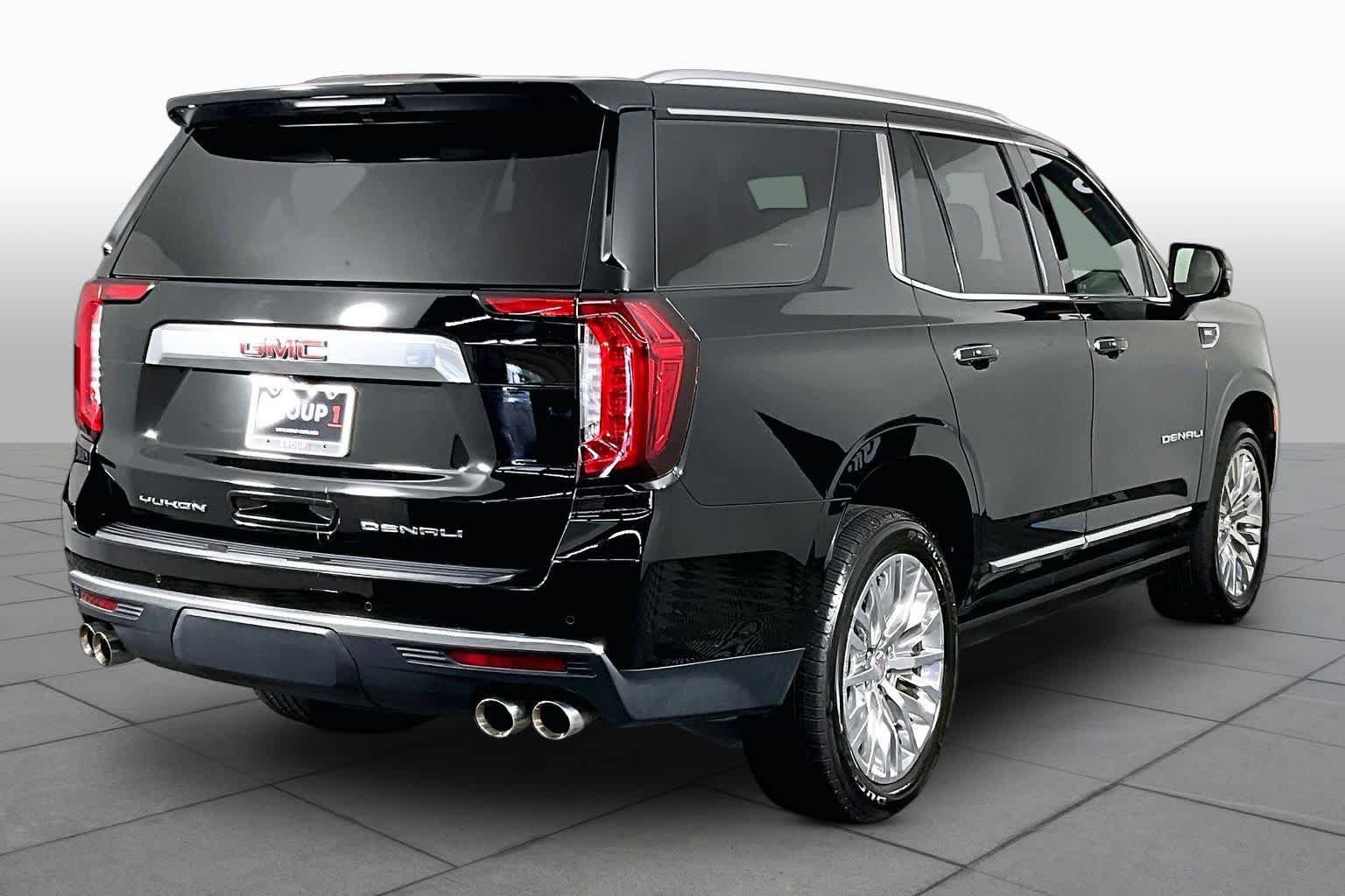 Used 2023 GMC Yukon Denali RWD image 13
