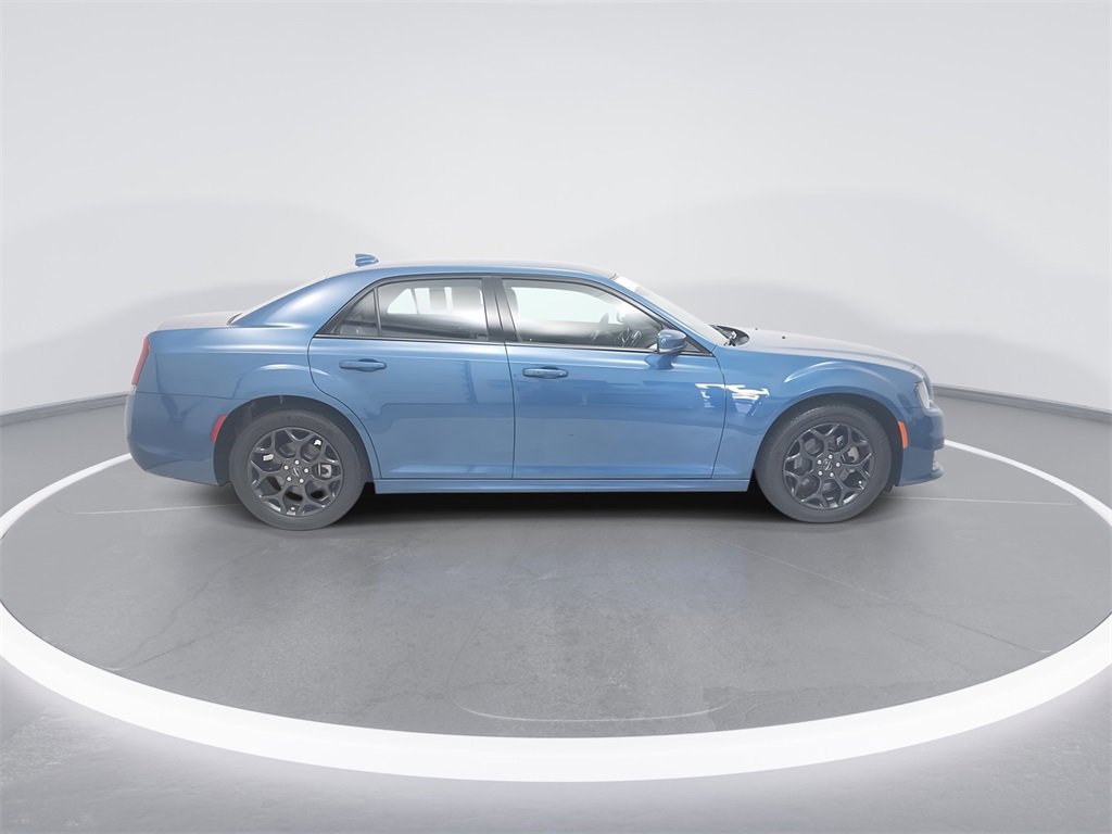 Used 2023 Chrysler 300 Touring L w/ Safetytec Plus Group image 8