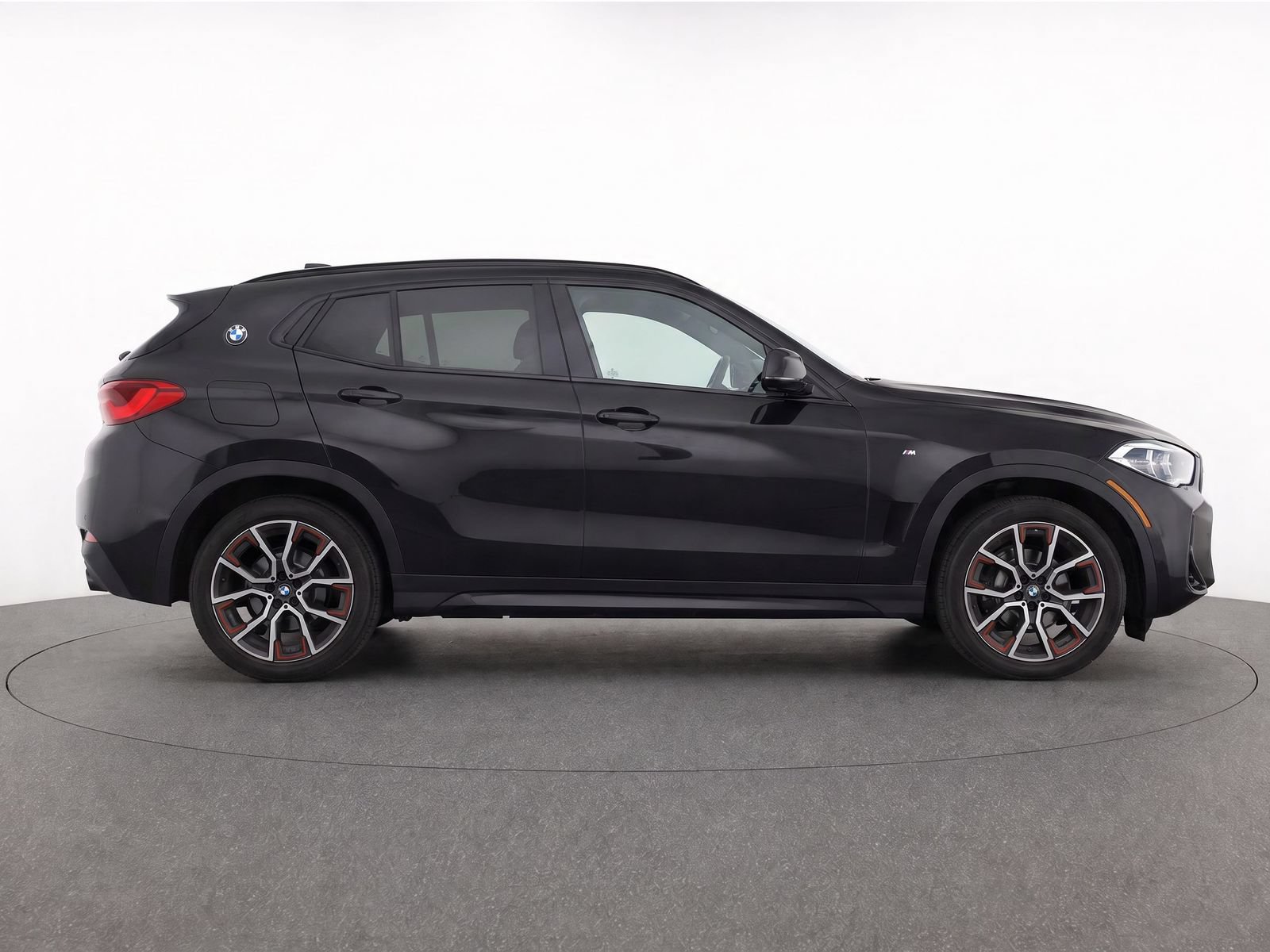 Used 2022 BMW X2 sDrive28i w/ Edition Package FWD image 4