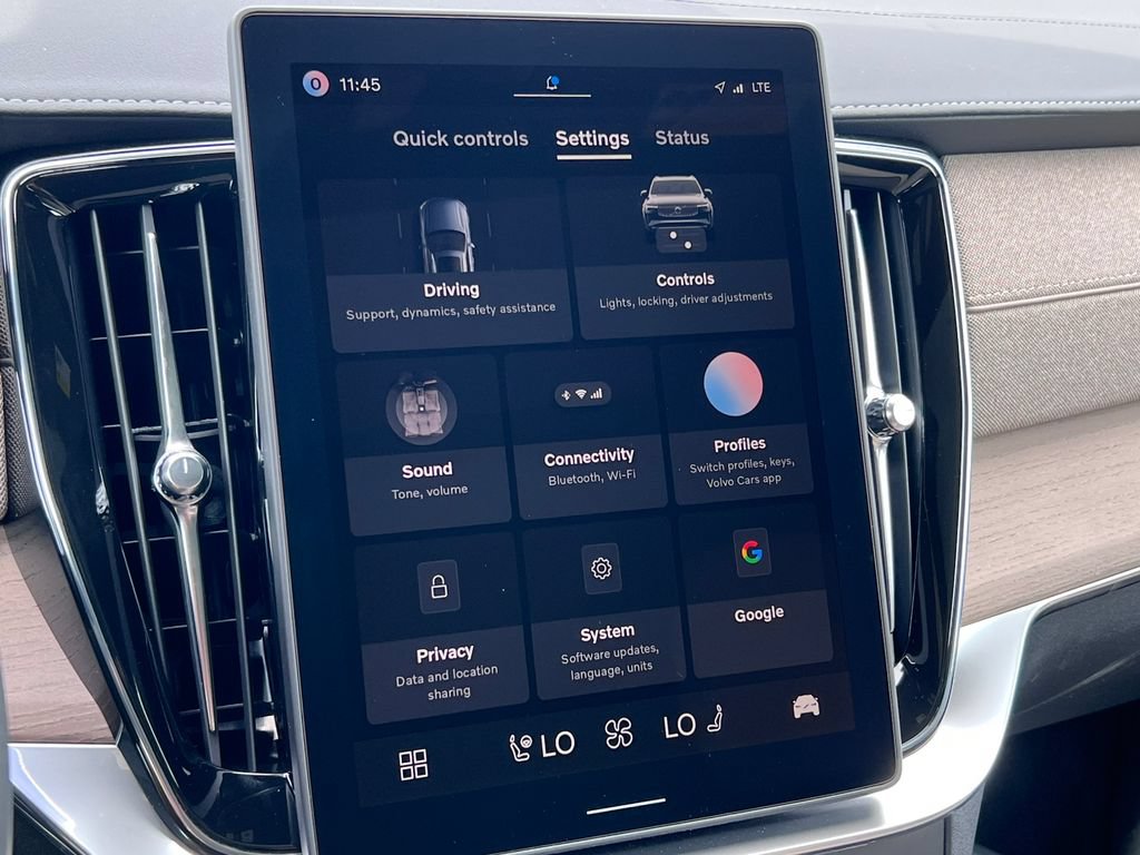 New 2026 Volvo XC90 B5 Core AWD/4WD image 23