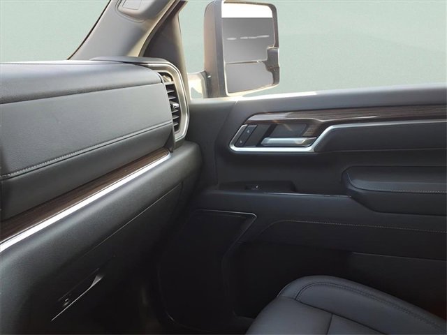 Used 2025 Chevrolet Silverado 2500 LT w/ Trail Boss Package image 20