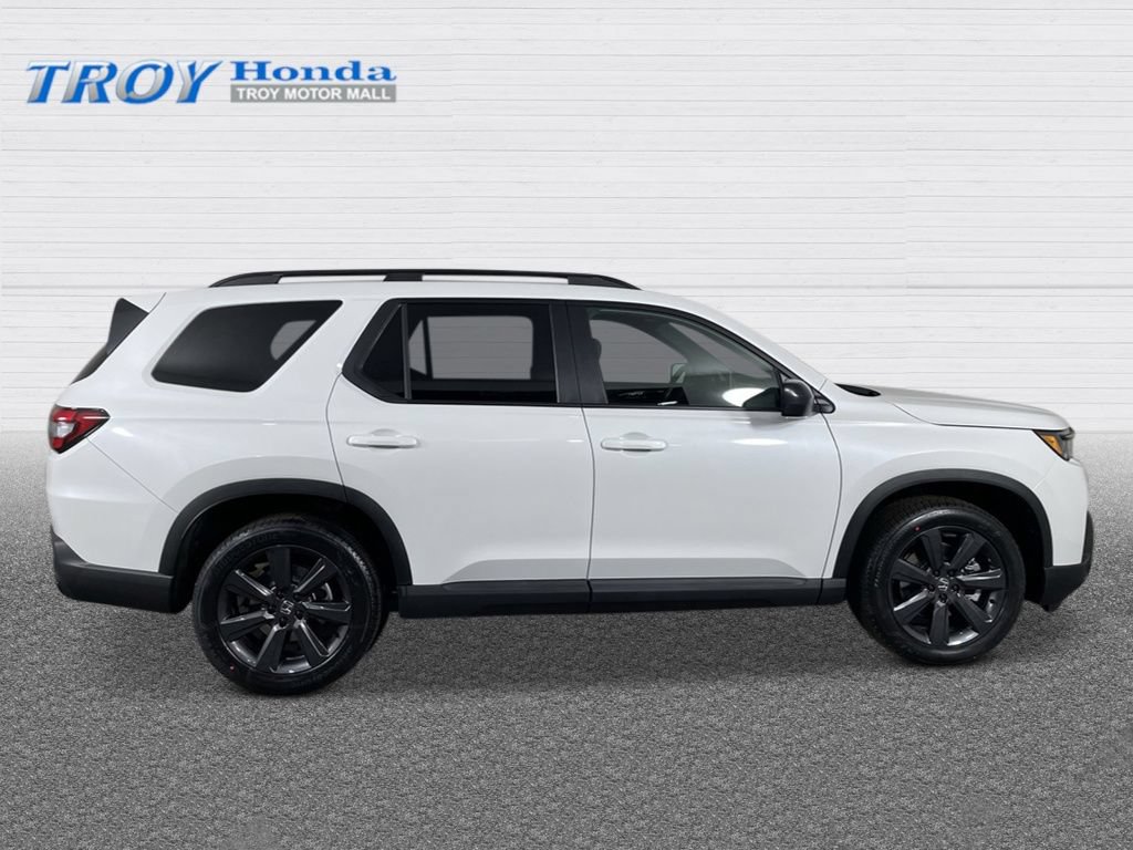 New 2026 Honda Pilot Sport image 6