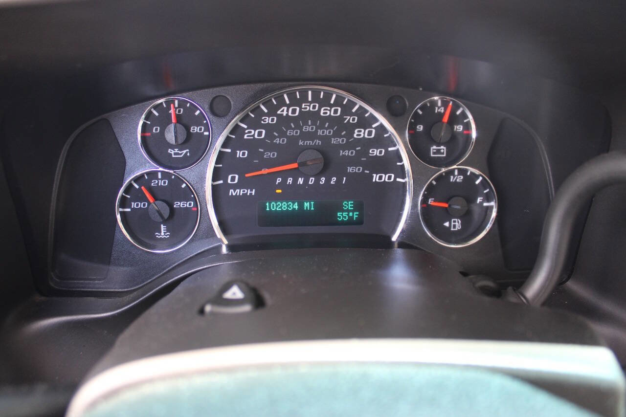 Used 2014 GMC Savana 1500 LT w/ LT Preferred Equipment Group RWD image 21