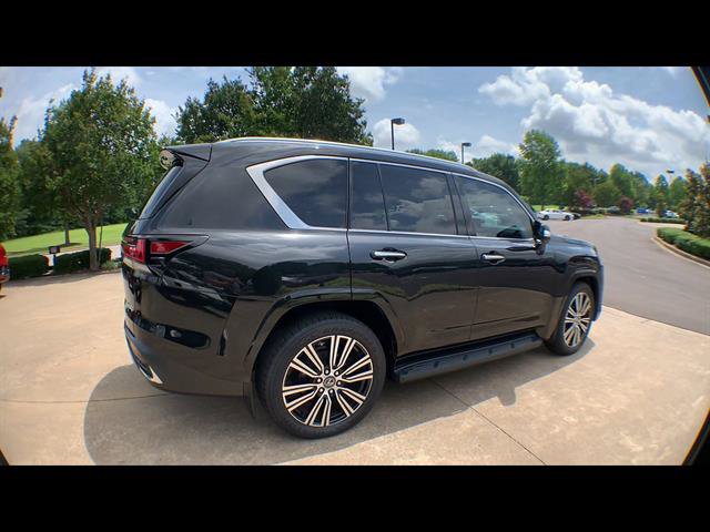 Used 2023 Lexus LX 600 4WD w/ Accessory Package (Z1) image 8