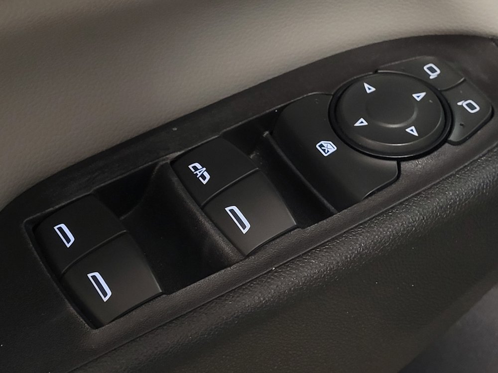 Used 2019 Chevrolet Equinox LS FWD image 27