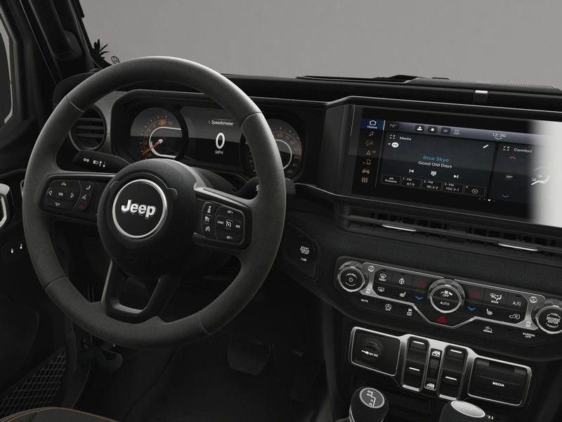 New 2025 Jeep Gladiator Sport image 18