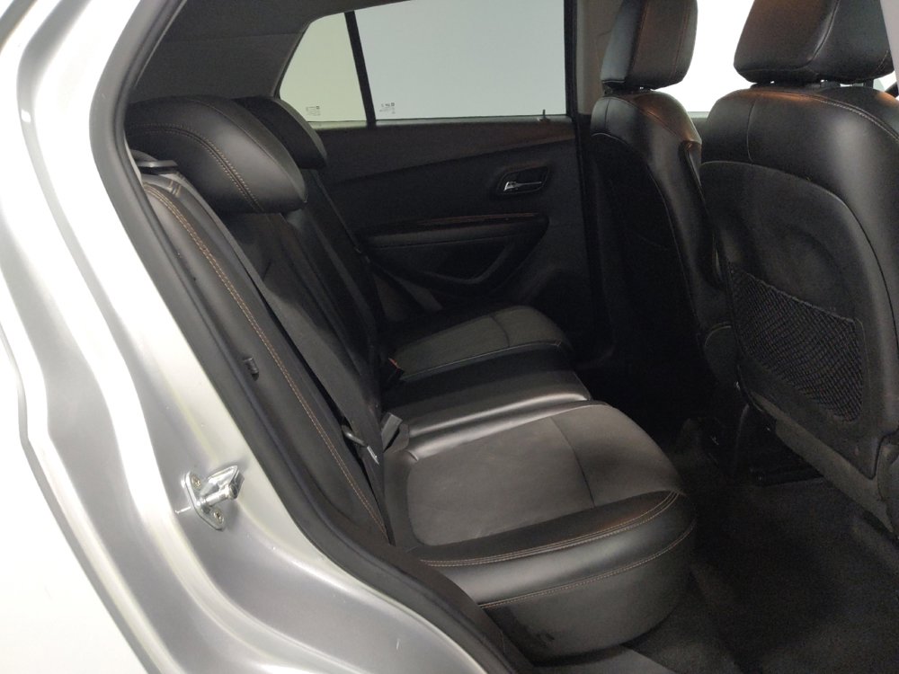 Used 2019 Chevrolet Trax LT w/ LT Convenience Package image 19