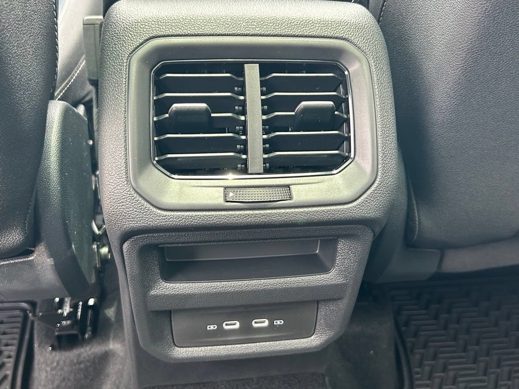 New 2026 Volkswagen Taos SEL AWD/4WD image 41