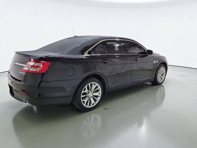 Used 2019 Ford Taurus Limited image 22