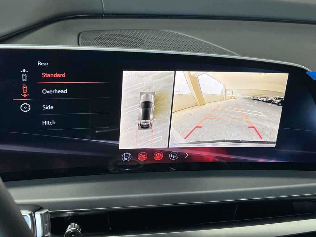 New 2026 Cadillac Lyriq V image 20