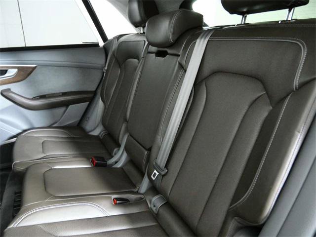 Certified 2024 Audi Q8 Prestige image 15