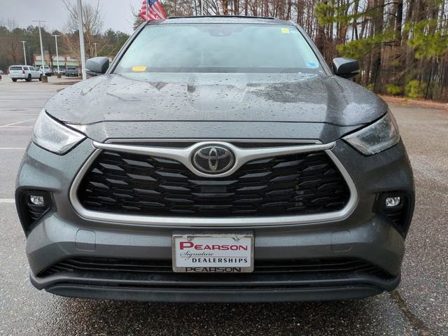 Used 2021 Toyota Highlander LE image 9