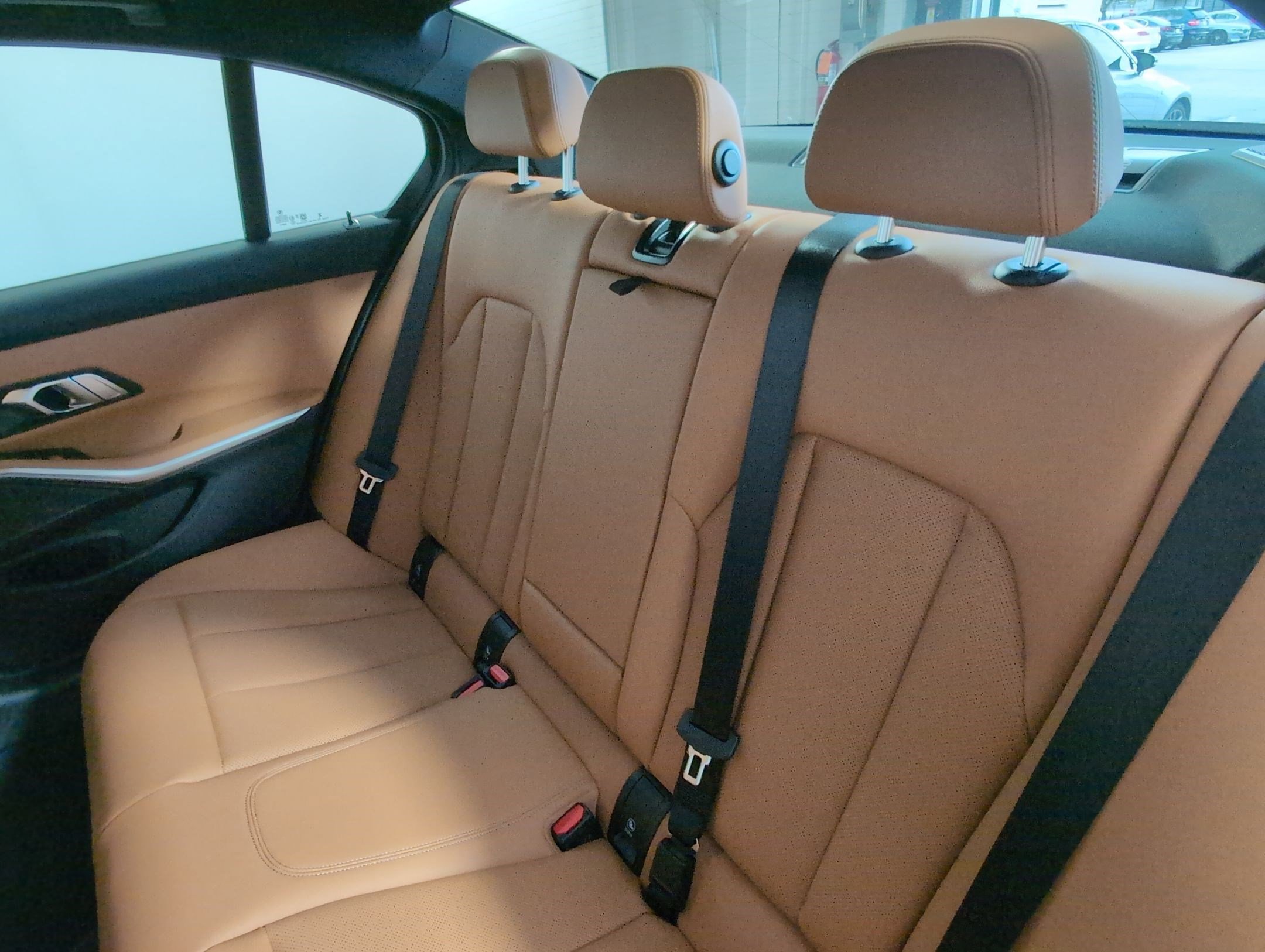 Used 2026 BMW 330i Sedan w/ M Sport Package image 28