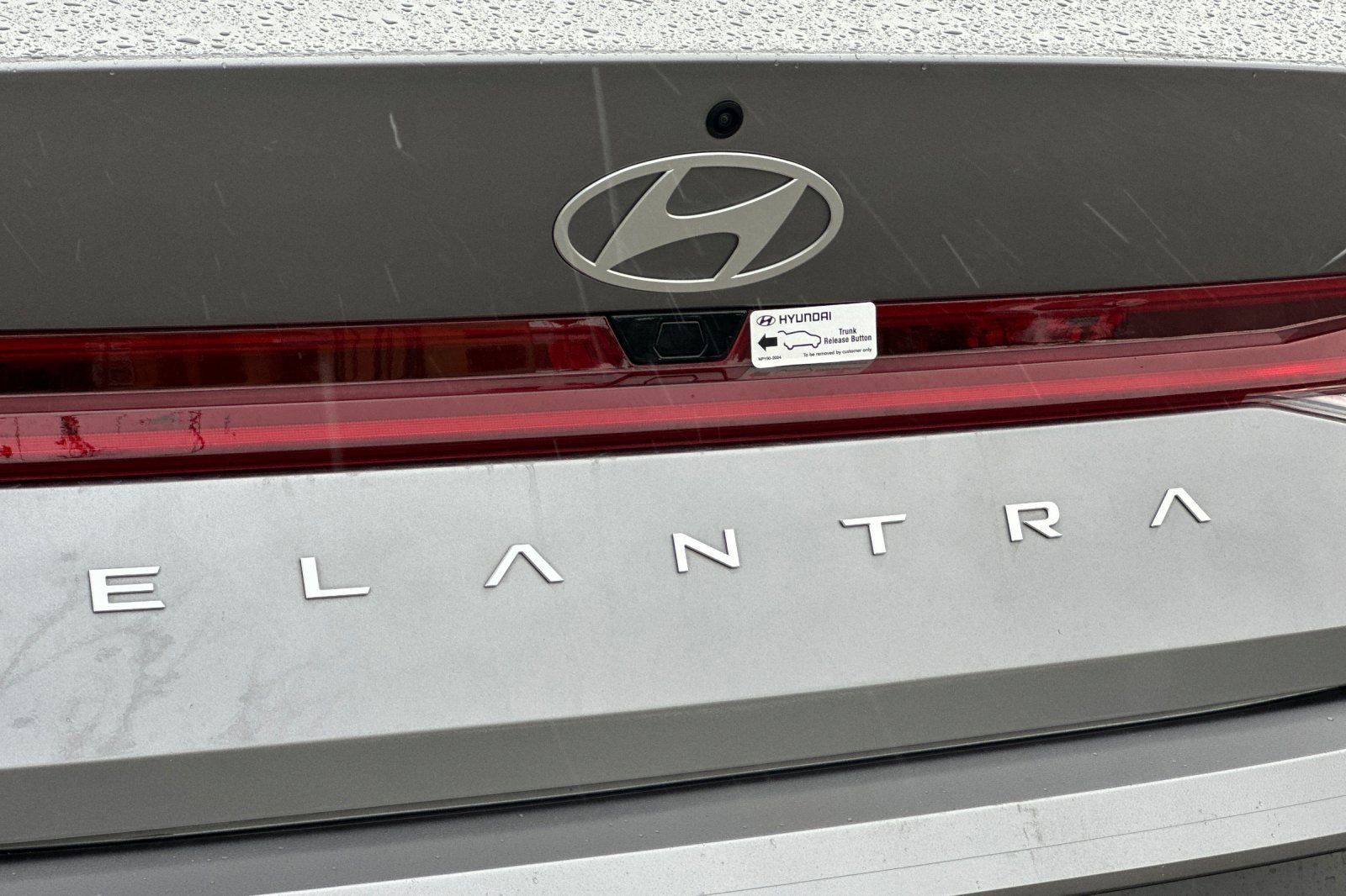 Used 2024 Hyundai Elantra SEL w/ Convenience Package image 30