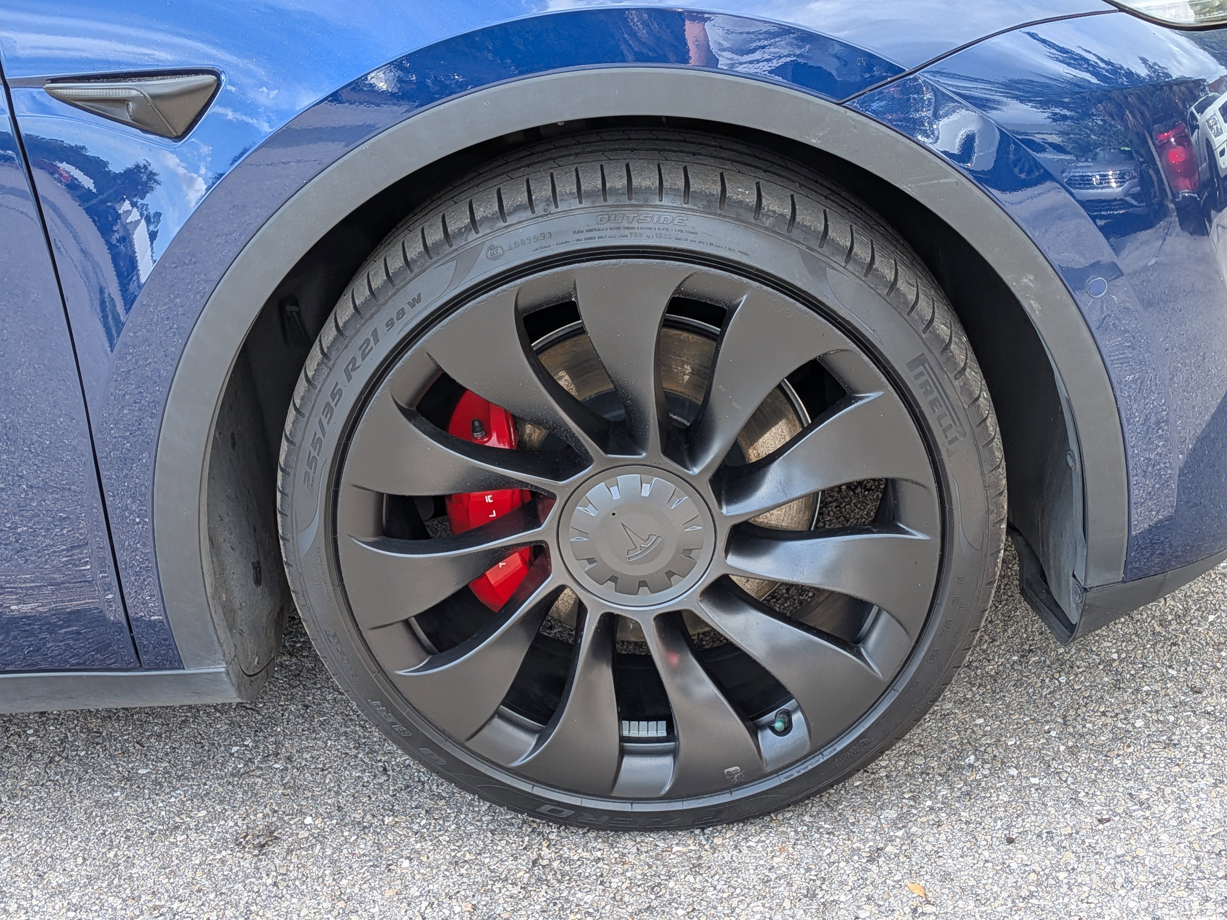 Used 2022 Tesla Model Y Performance image 11