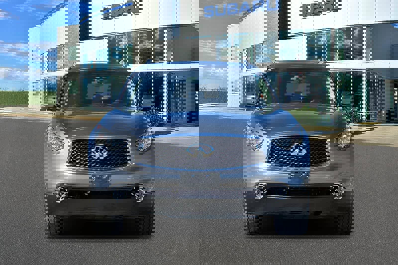 Used 2017 INFINITI QX70 AWD w/ Premium Package image 10