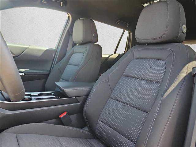 New 2027 Chevrolet Equinox LT w/ Safety and Technology Package FWD image 4