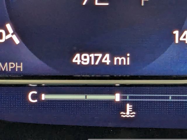 Used 2022 Chevrolet Tahoe LT w/ Luxury Package image 29