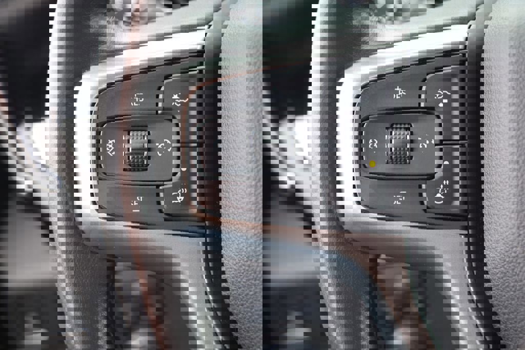 Used 2022 Chevrolet Silverado 1500 LT image 19