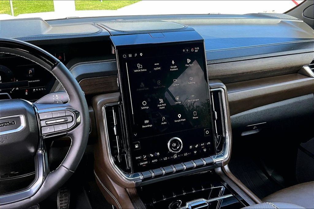 Used 2026 GMC Yukon XL Denali Ultimate w/ LPO, Floor Liner Package AWD/4WD image 8