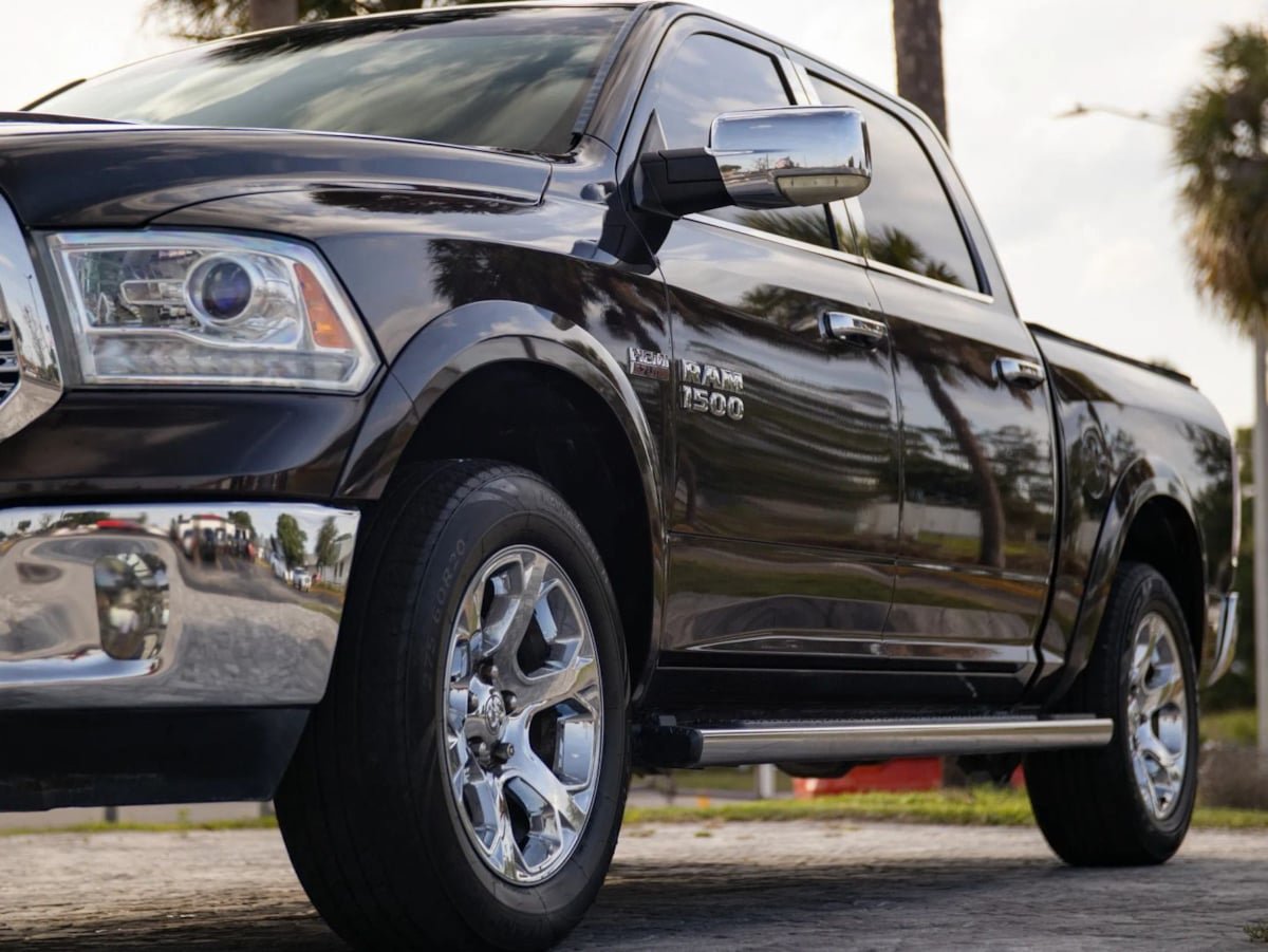 Used 2016 RAM 1500 Laramie w/ Convenience Group RWD image 7