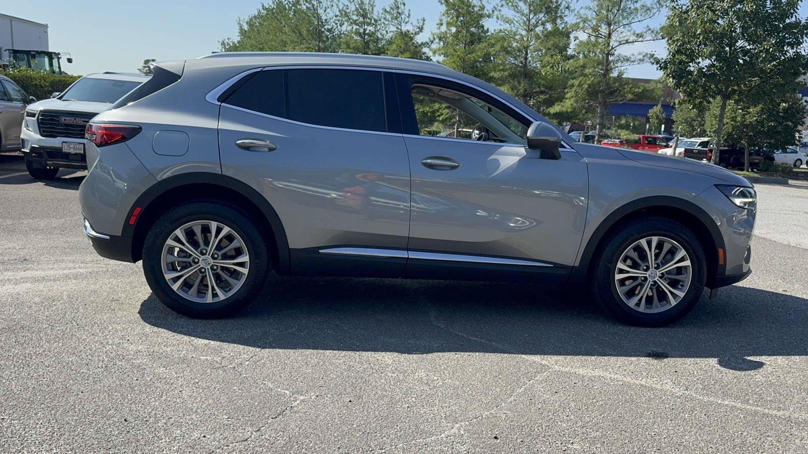 Used 2023 Buick Envision Preferred AWD/4WD image 3