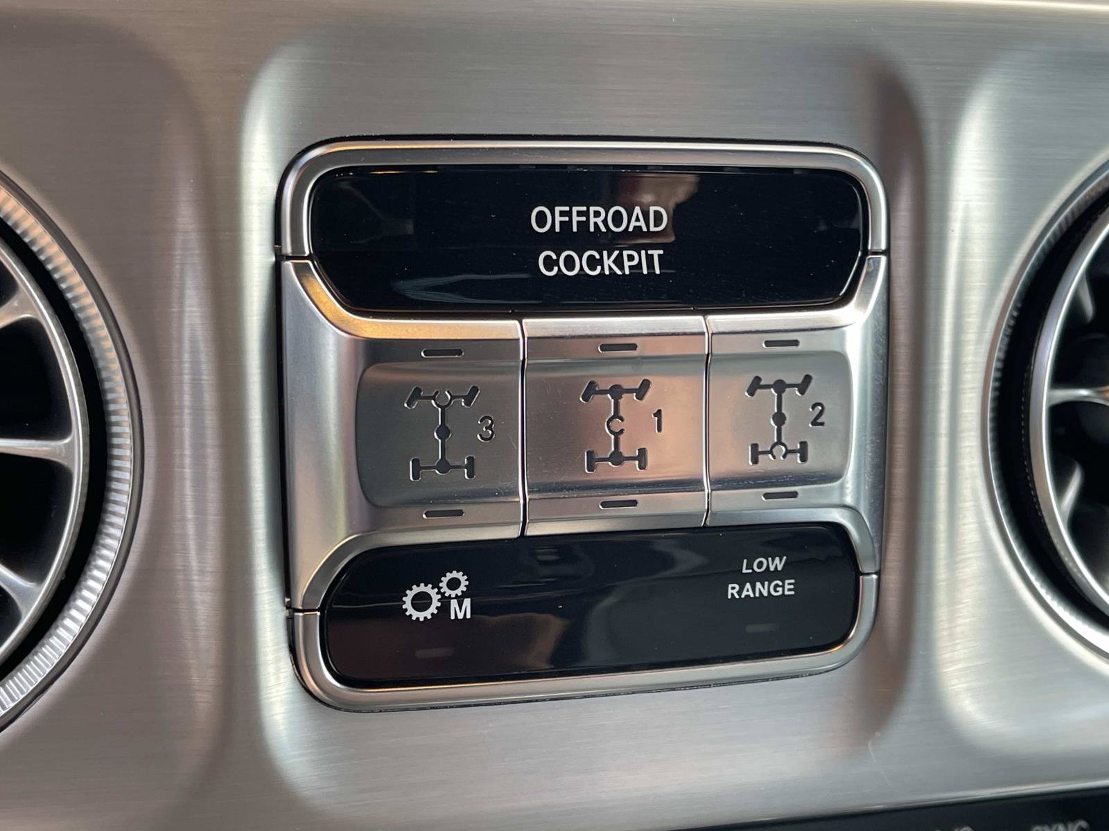 Certified 2025 Mercedes-Benz G 550 image 35