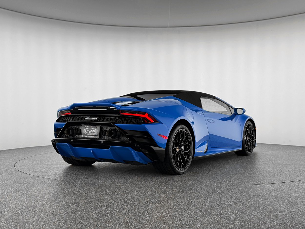 Used 2022 Lamborghini Huracan EVO image 6