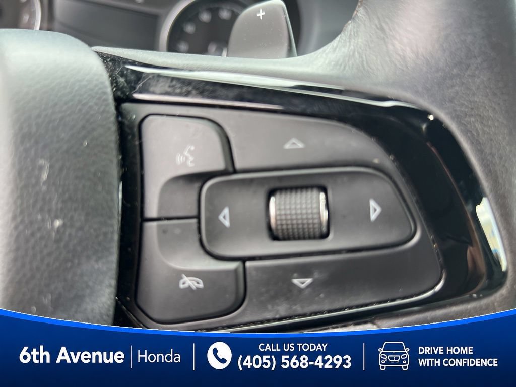 Used 2023 Buick Enclave Essence w/ Sport Touring Edition FWD image 33