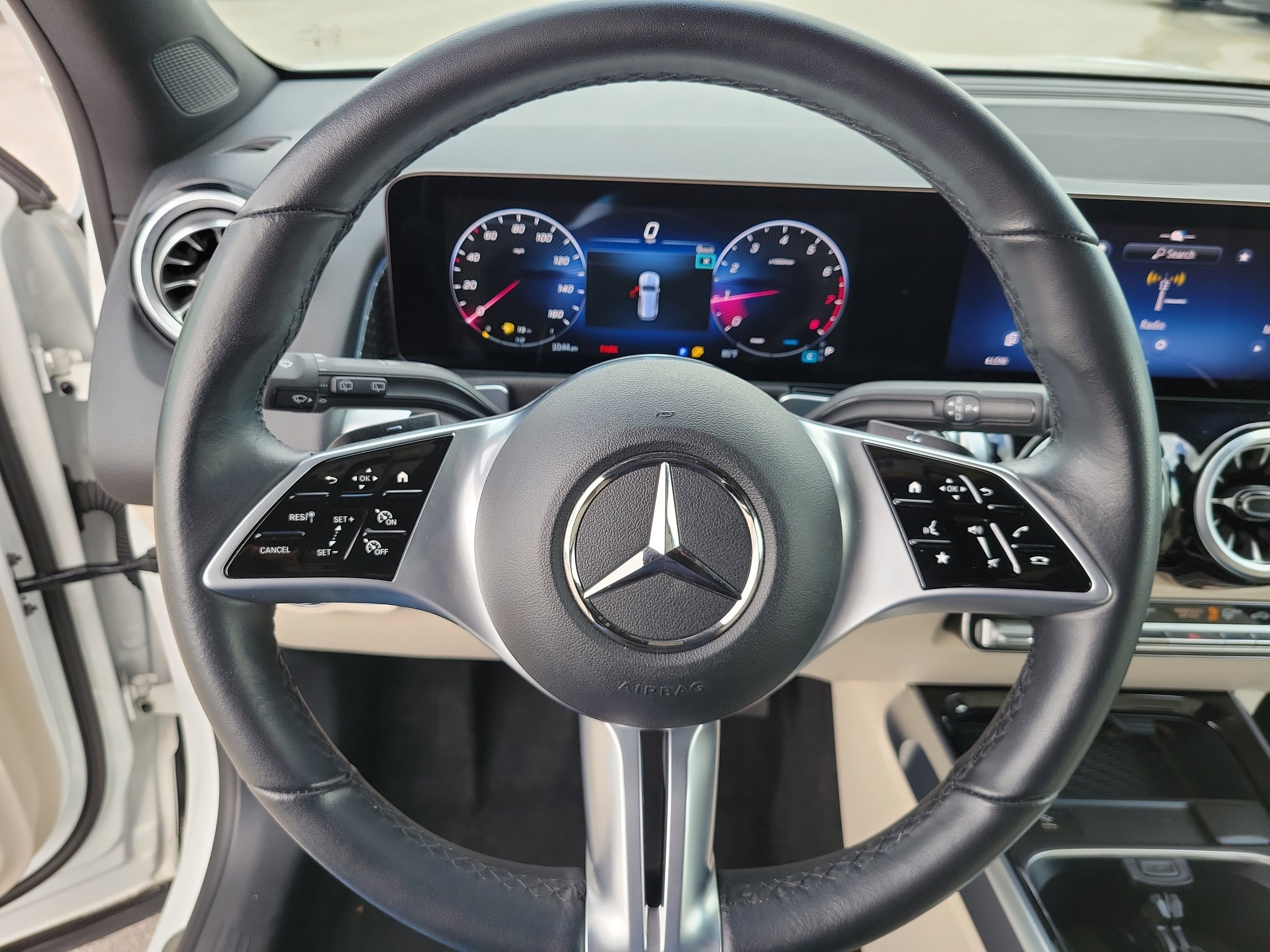 Used 2025 Mercedes-Benz GLB 250 image 19