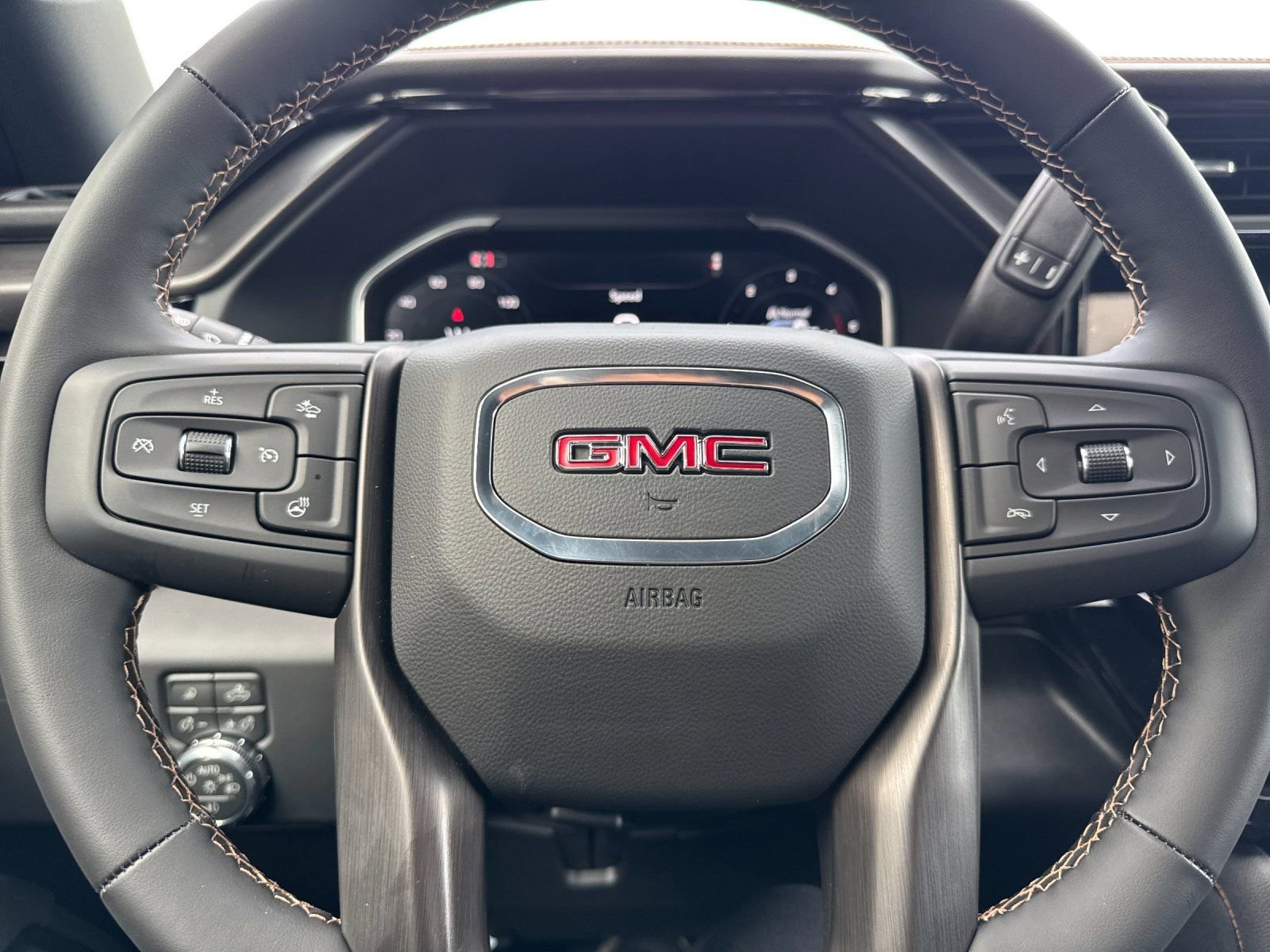 New 2026 GMC Sierra 2500 AT4 w/ Technology Package image 26
