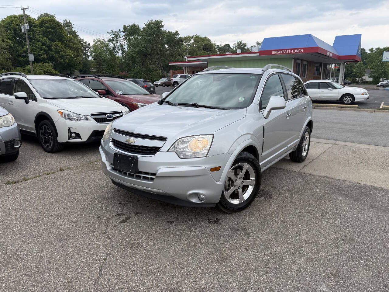 Used 2013 Chevrolet Captiva Sport LT FWD image 5