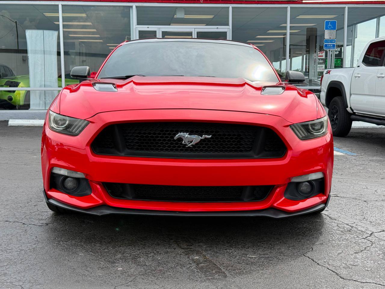 Used 2016 Ford Mustang GT RWD image 2