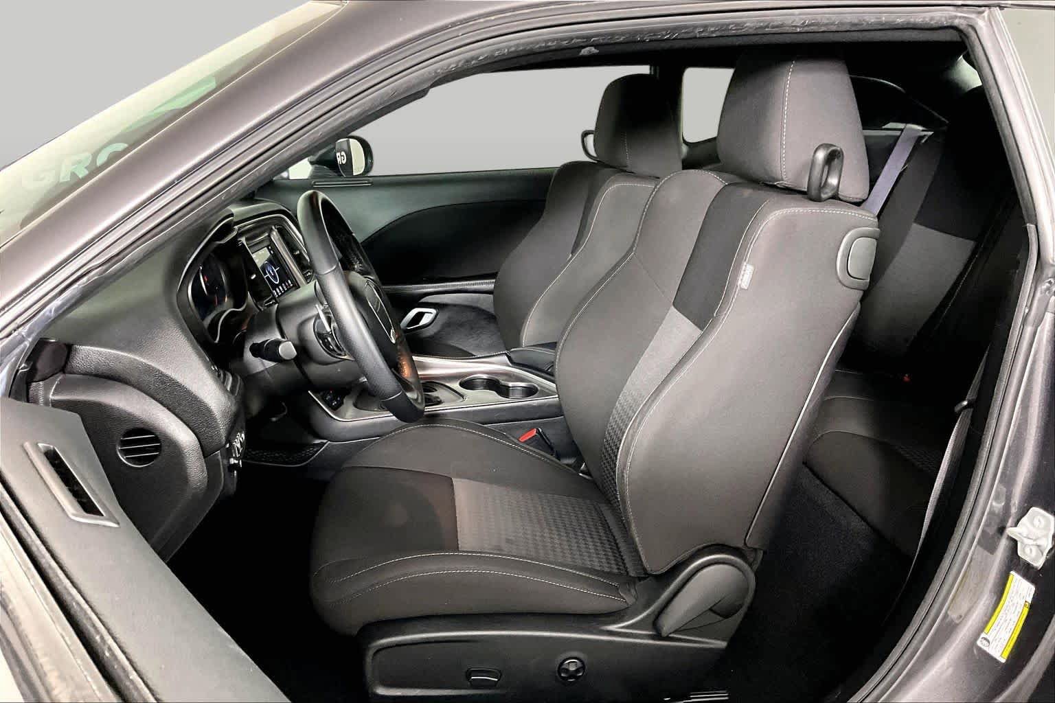Used 2020 Dodge Challenger R/T RWD image 7