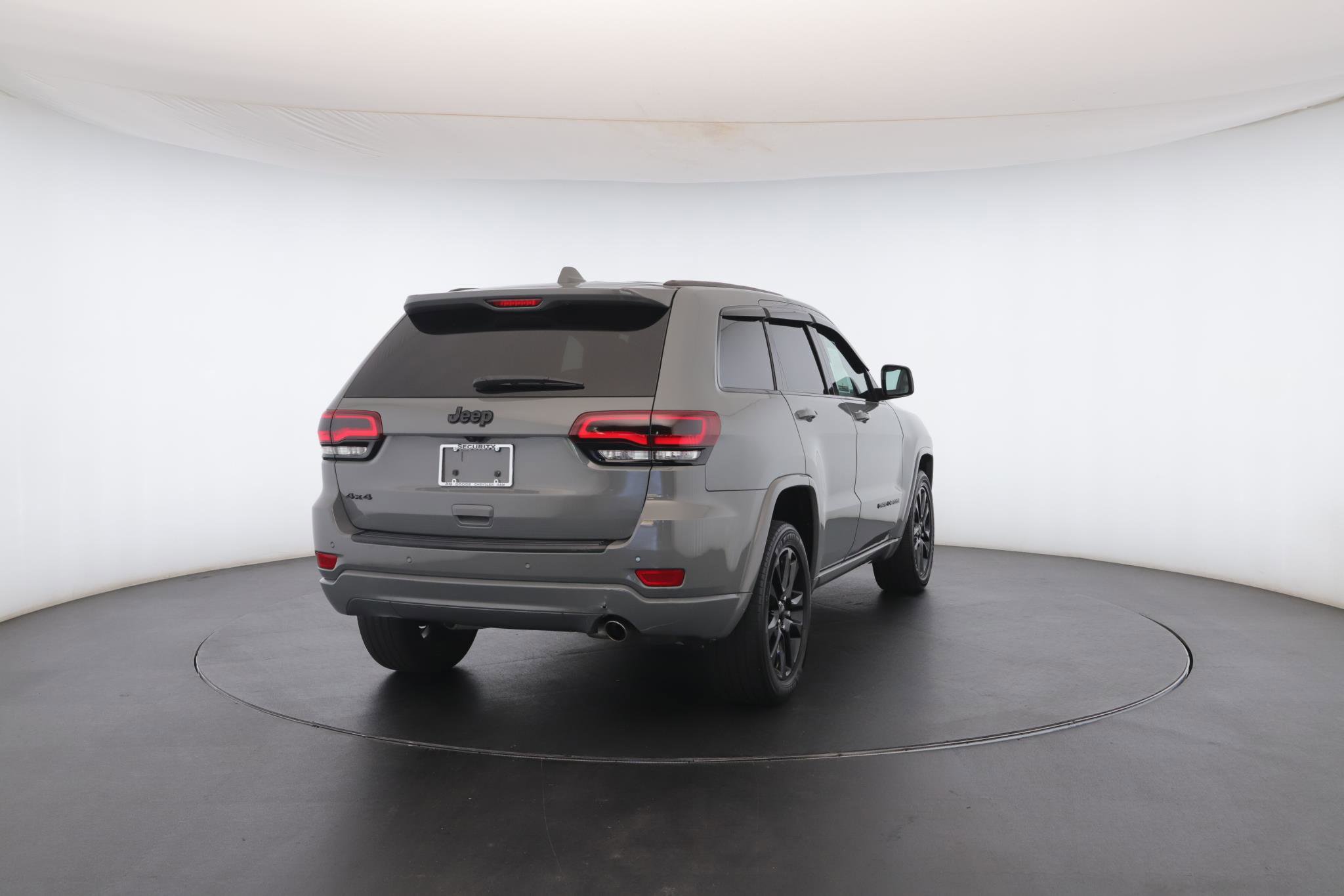 Used 2020 Jeep Grand Cherokee Altitude image 26