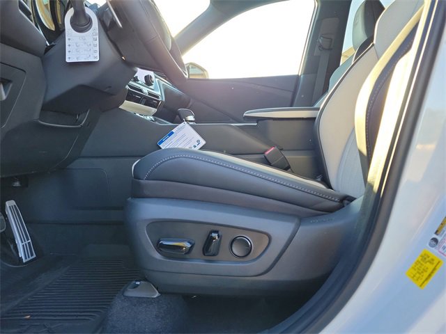 New 2026 Lexus TX 500h AWD image 16