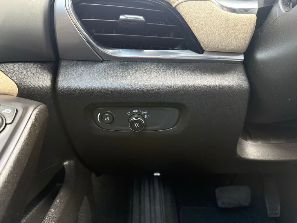 Used 2023 Chevrolet Traverse LS w/ Safety Package image 35