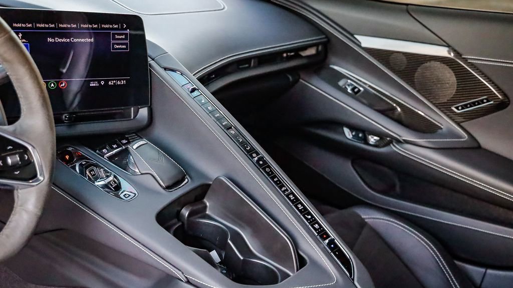 Used 2020 Chevrolet Corvette Stingray w/ 2LT Preferred Equipment Group image 19