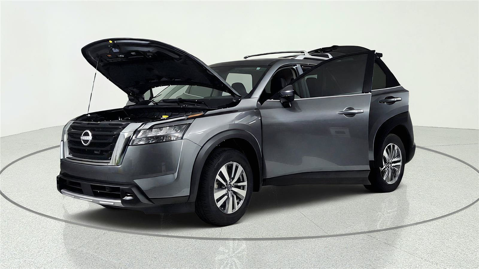 Used 2025 Nissan Pathfinder SL FWD image 10