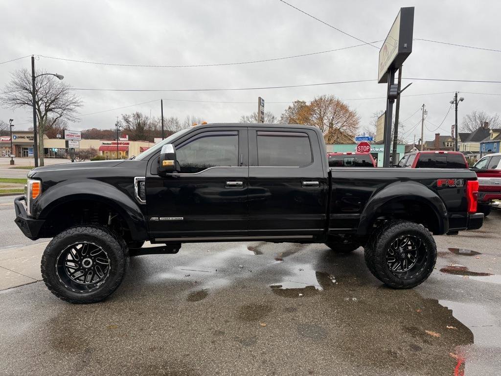 Used 2017 Ford F350 Platinum w/ Platinum Ultimate Package AWD/4WD image 3