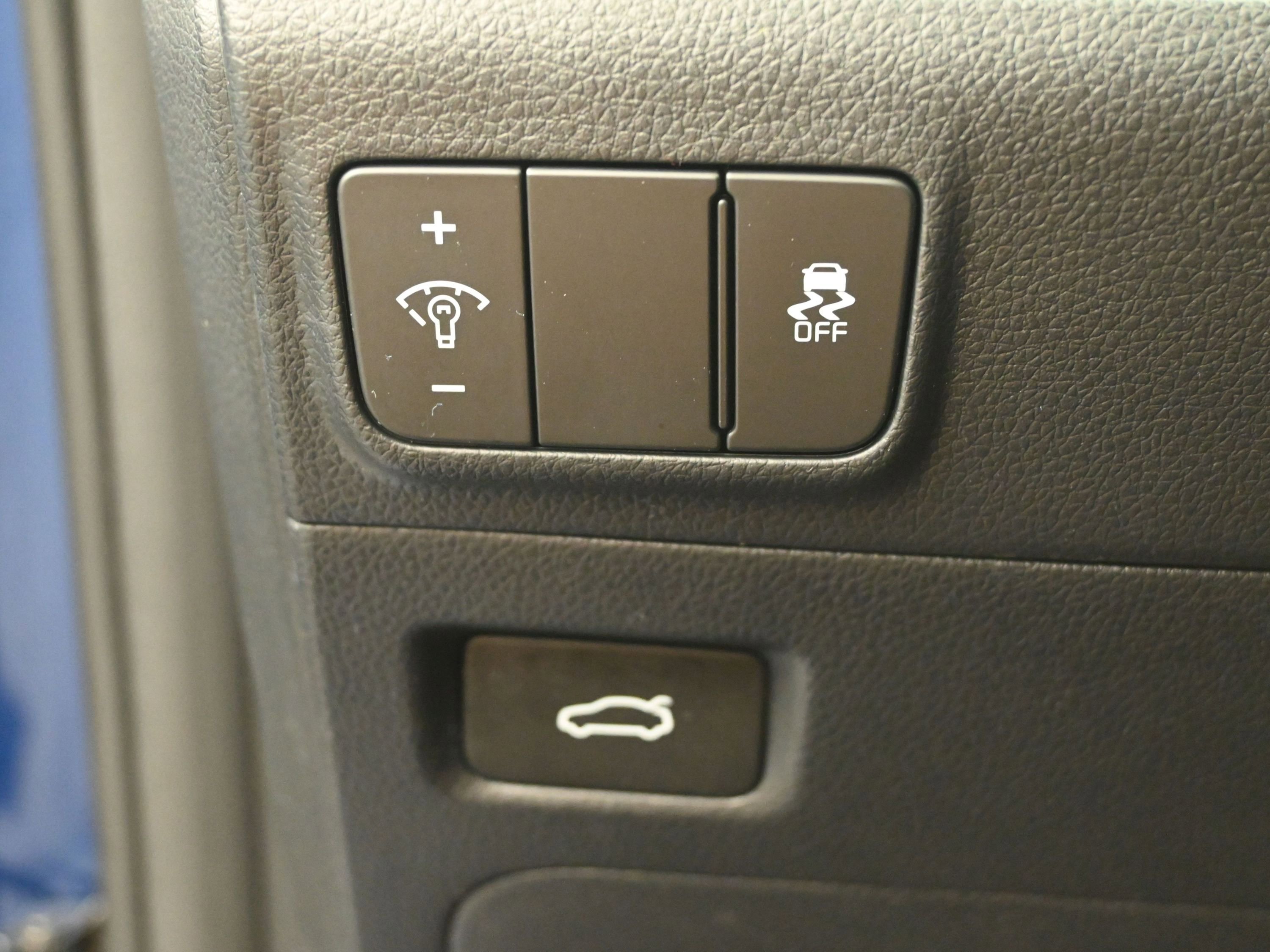 Used 2025 Kia K5 EX image 12