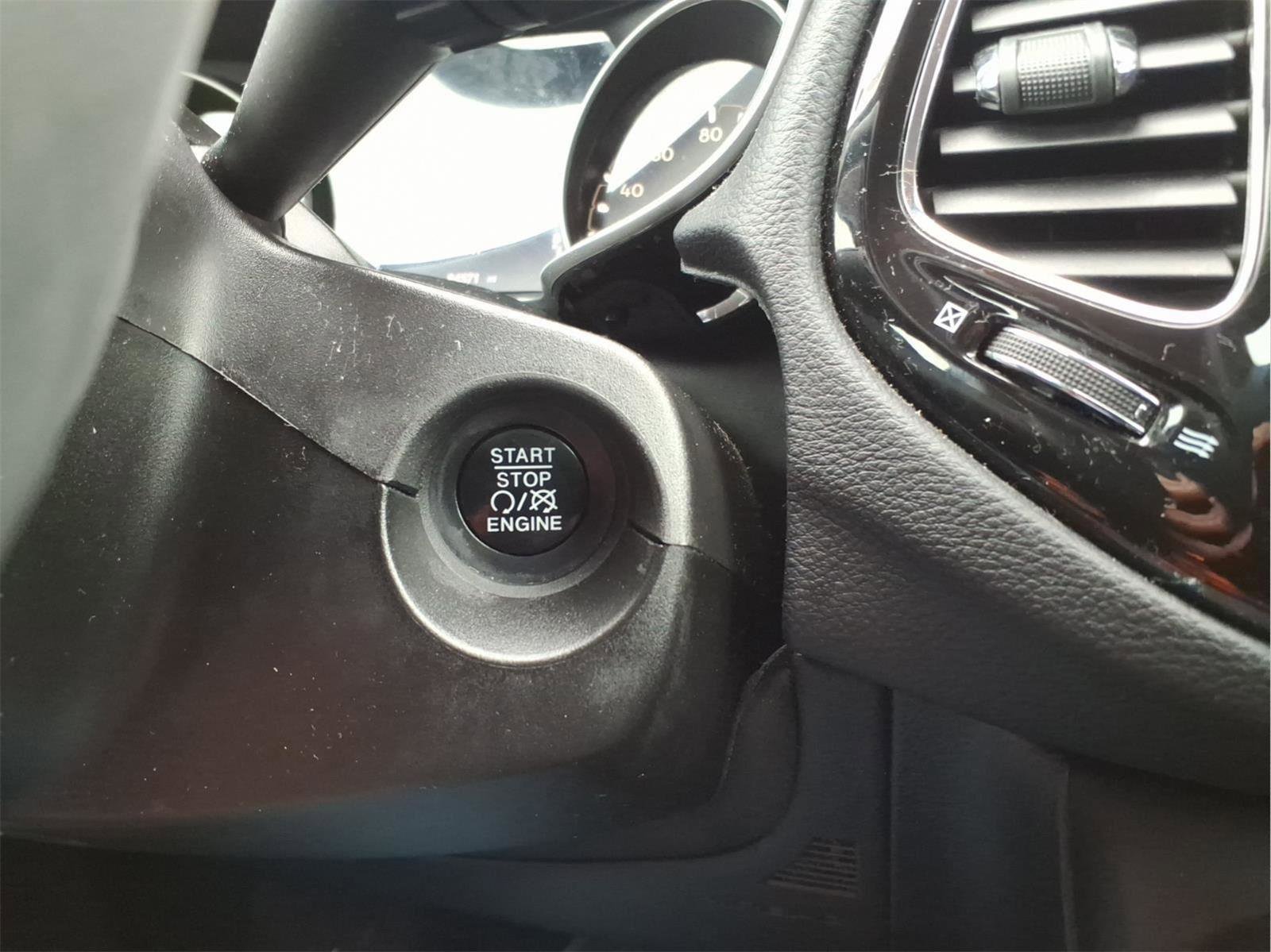 Used 2018 Jeep Compass Limited image 30